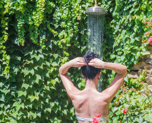 頭皮の毛穴が詰まる原因に 頭皮の角栓の取り方とは